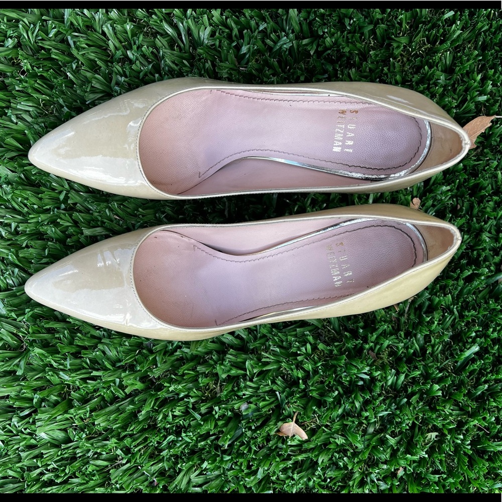 Perfect patent nude heel!